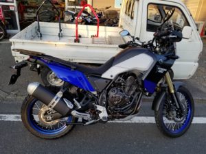 テネレ７００の（今時の）リアキャリア組付。 – バイク工房かざぐるま